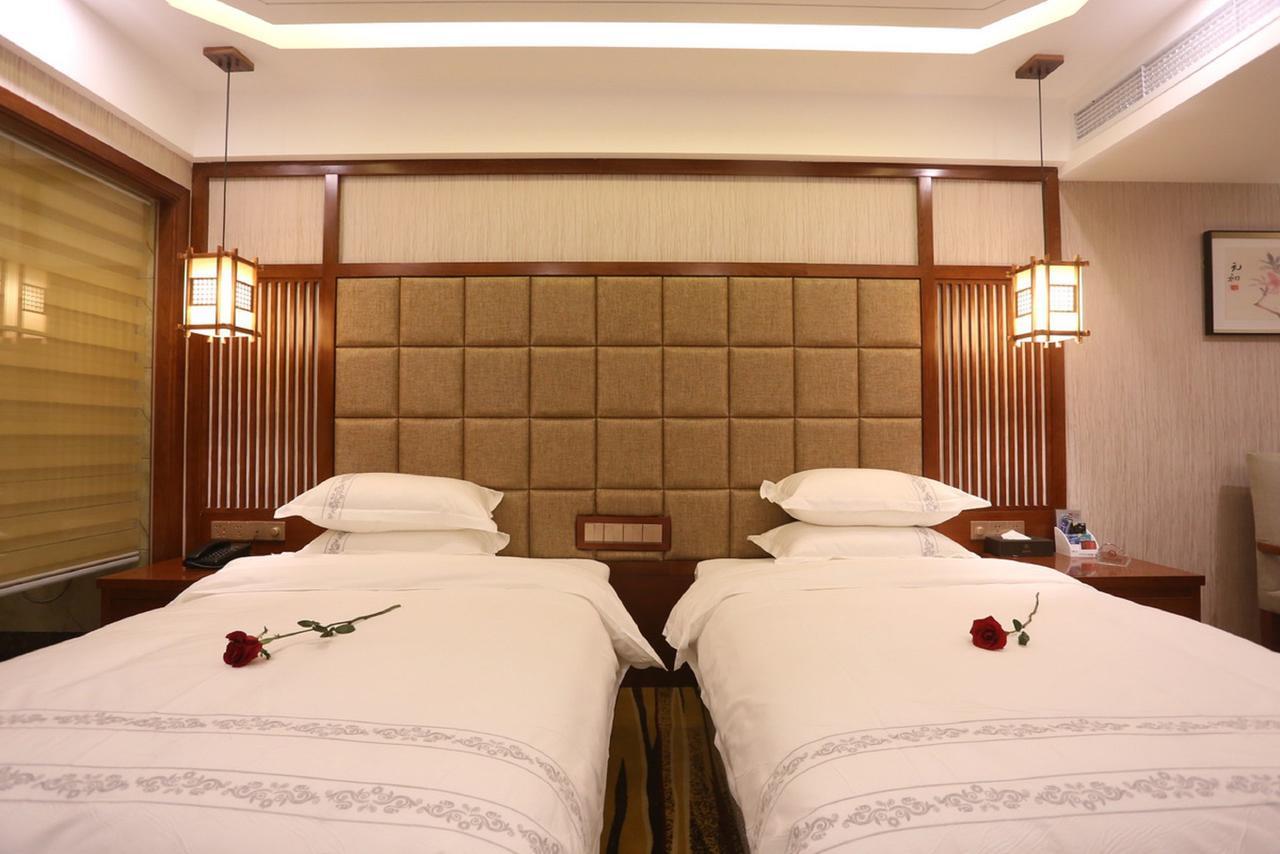 Mingshan Hotel 成都 外观 照片