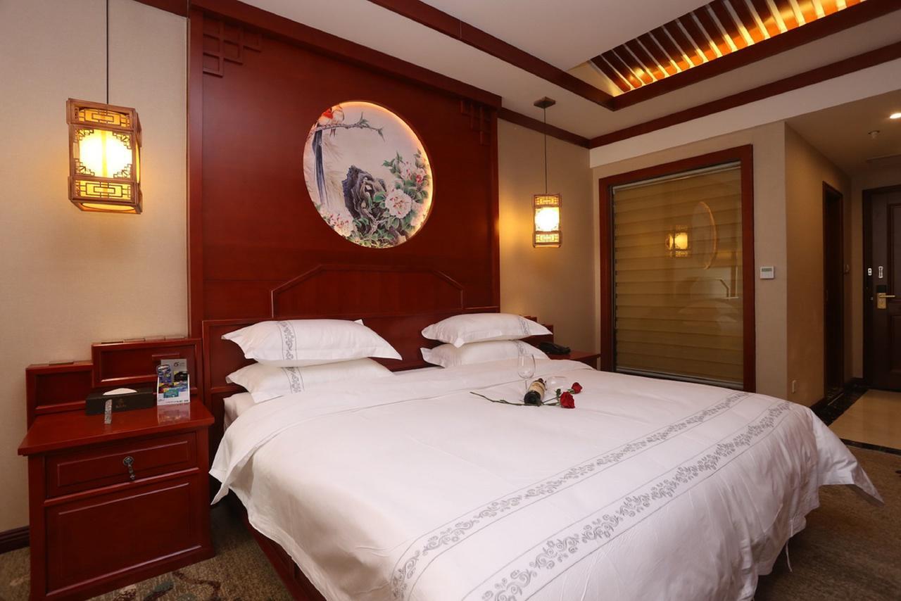 Mingshan Hotel 成都 外观 照片