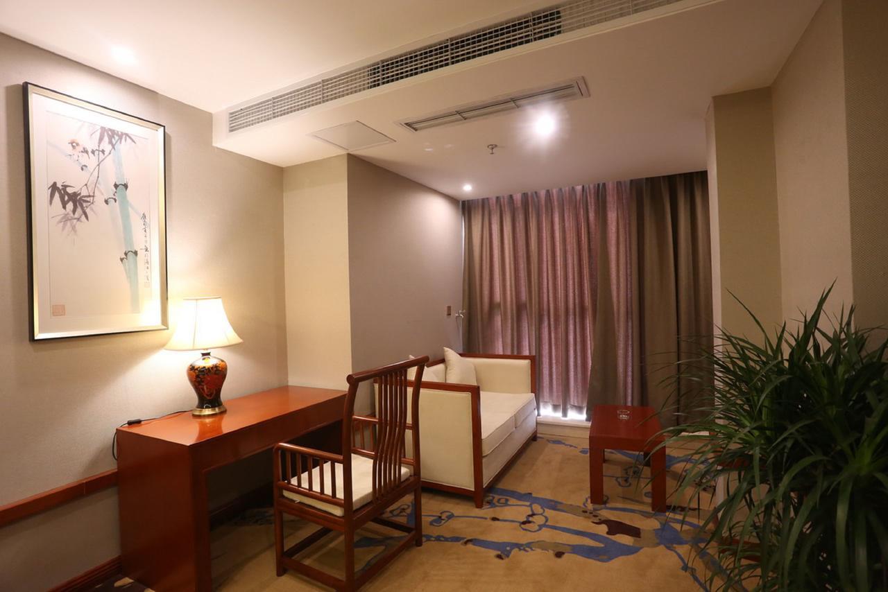 Mingshan Hotel 成都 外观 照片