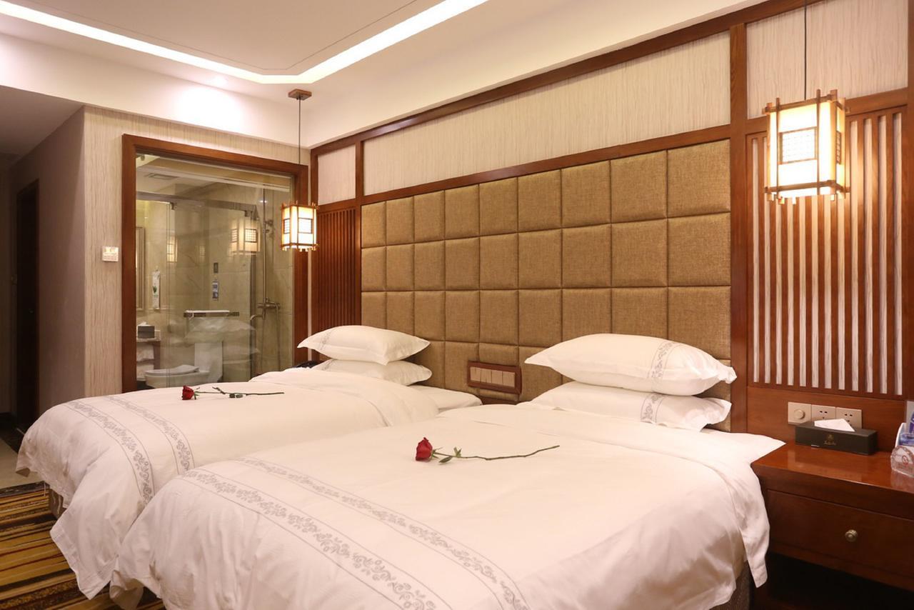 Mingshan Hotel 成都 外观 照片
