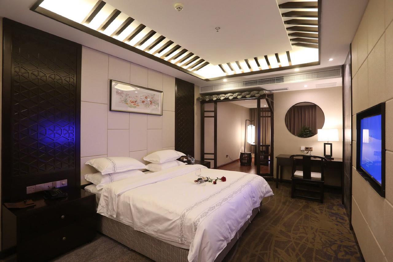 Mingshan Hotel 成都 外观 照片