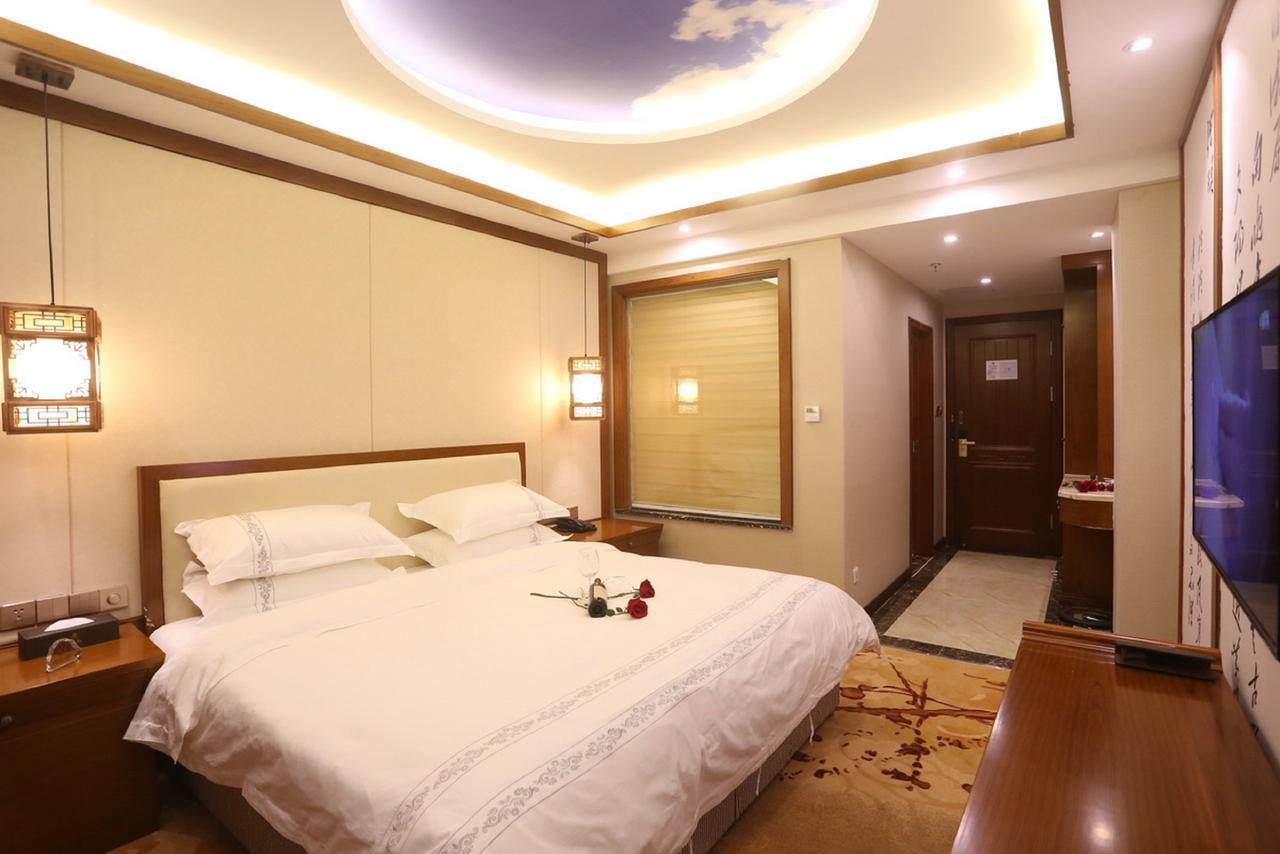Mingshan Hotel 成都 外观 照片